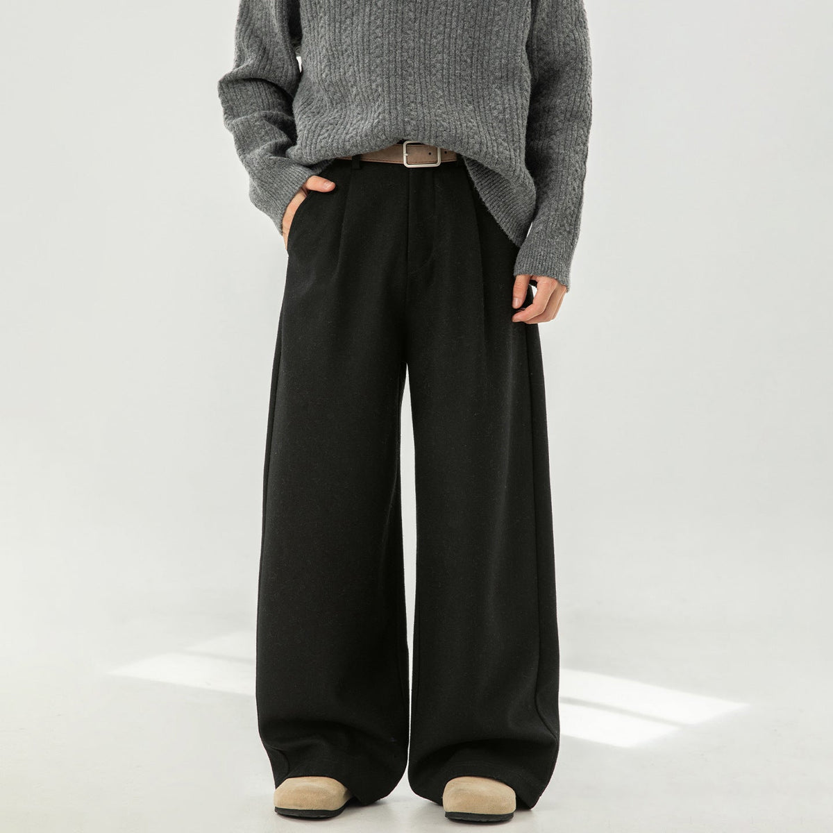 Men's Wool-Blend Pleated Trousers