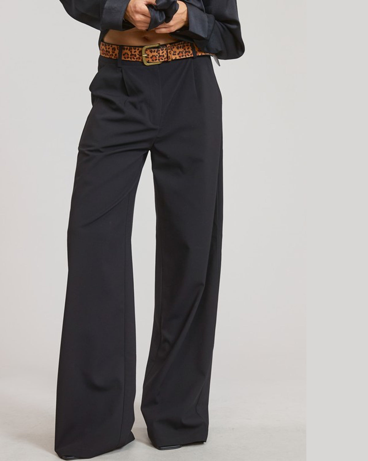 Womens Classic Pleated Wide-leg Trouser Pants