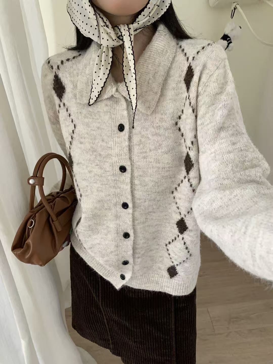 Women's Vintage Argyle Collared Cardigan