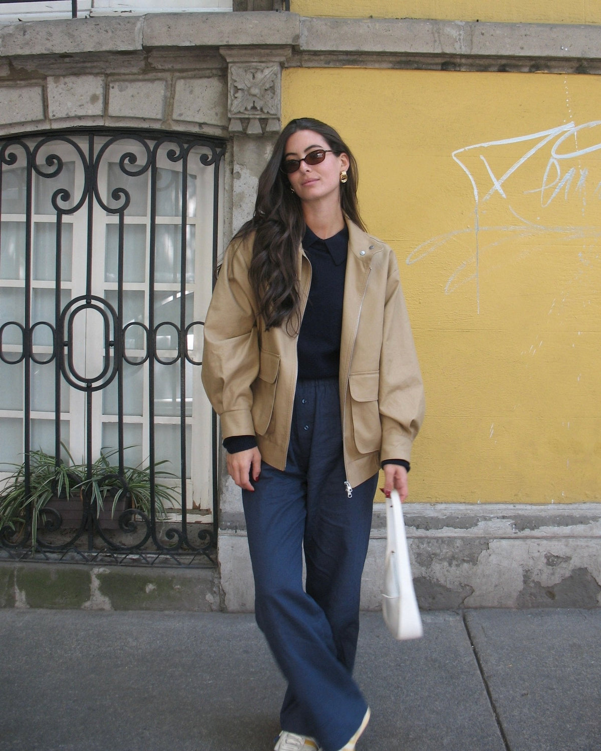 Artless Relaxed Linen-Blend Trousers — Navy