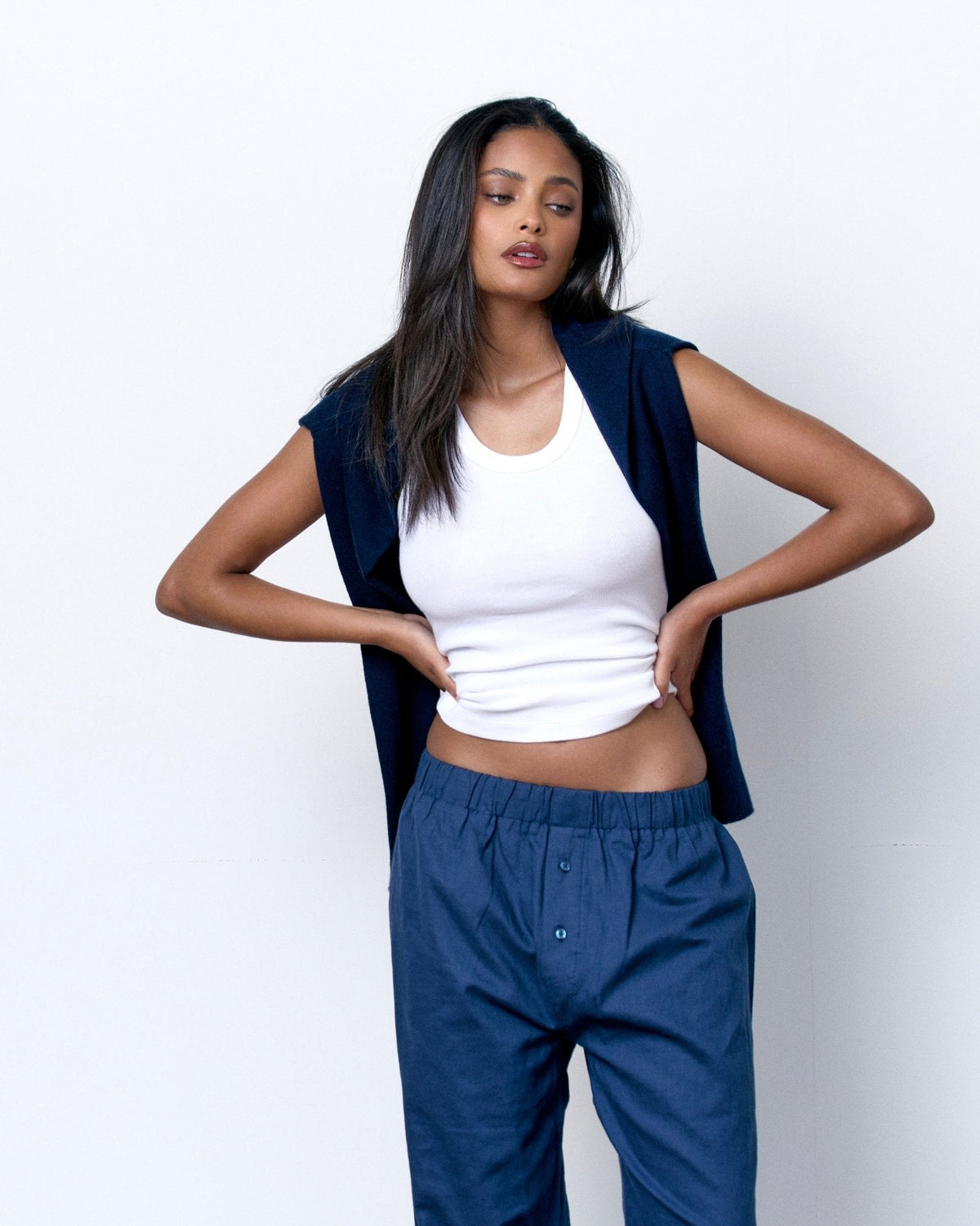 Artless Relaxed Linen-Blend Trousers — Navy