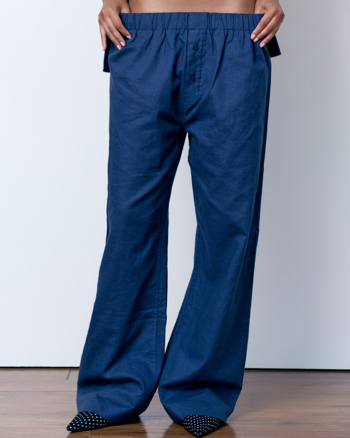 Artless Relaxed Linen-Blend Trousers — Navy